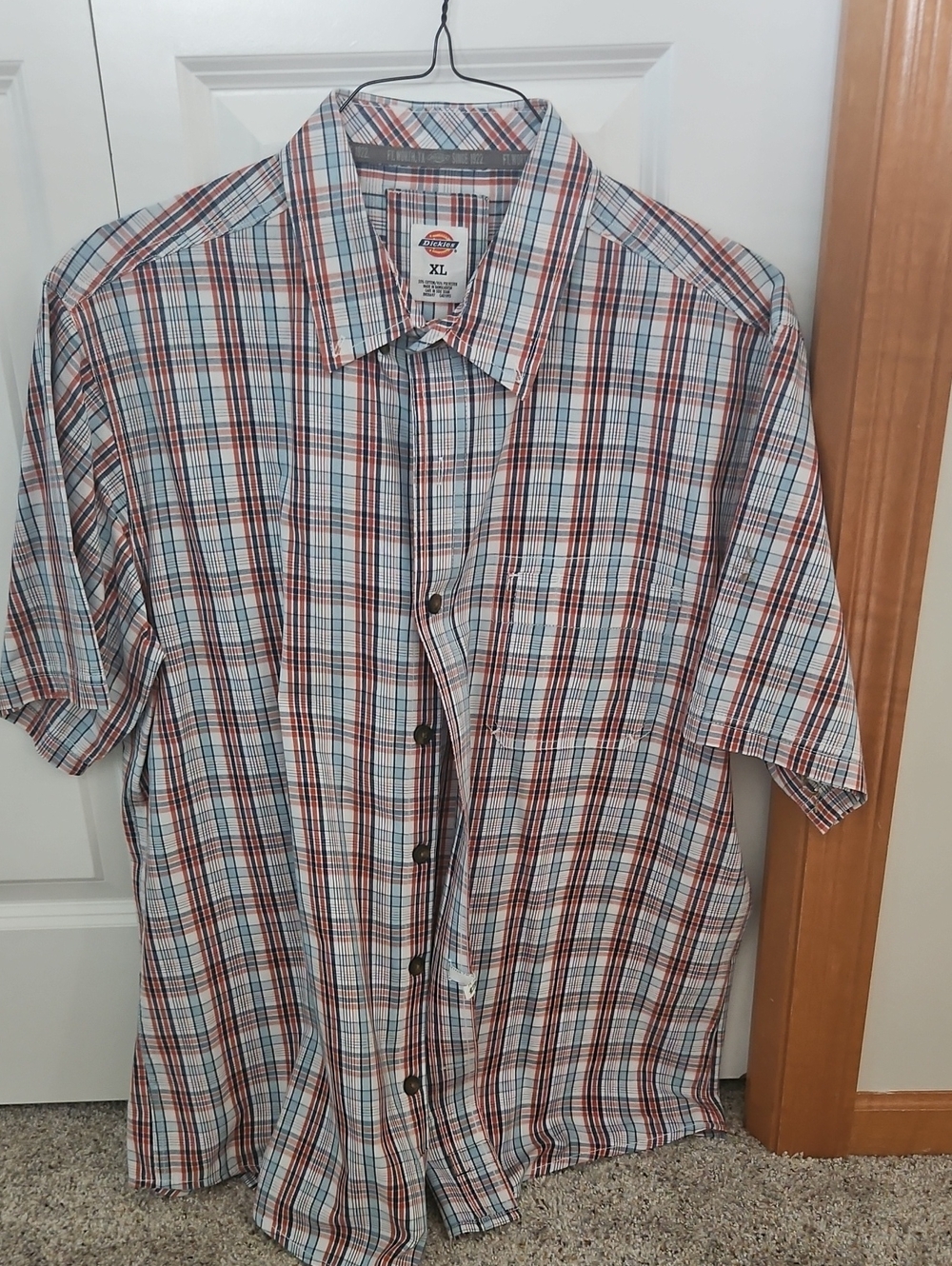Dickies Men's Short-Sleeve Plaid Button-Down Shirt - White, Blue & Red